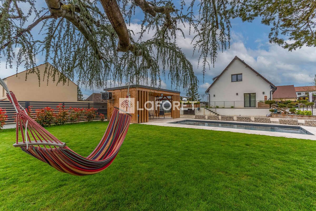 Maison à SAINT-MAURICE-MONTCOURONNE