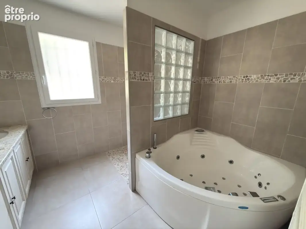 Caveirac (30820)   Villa contemporaine 164 m2   Piscine   4 chambres   Vue Vaunage - photo 23