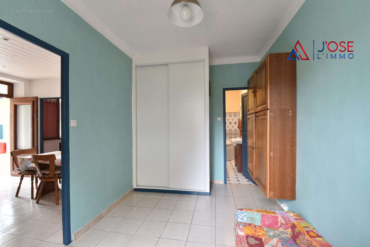 Appartement à MARSEILLE-7E