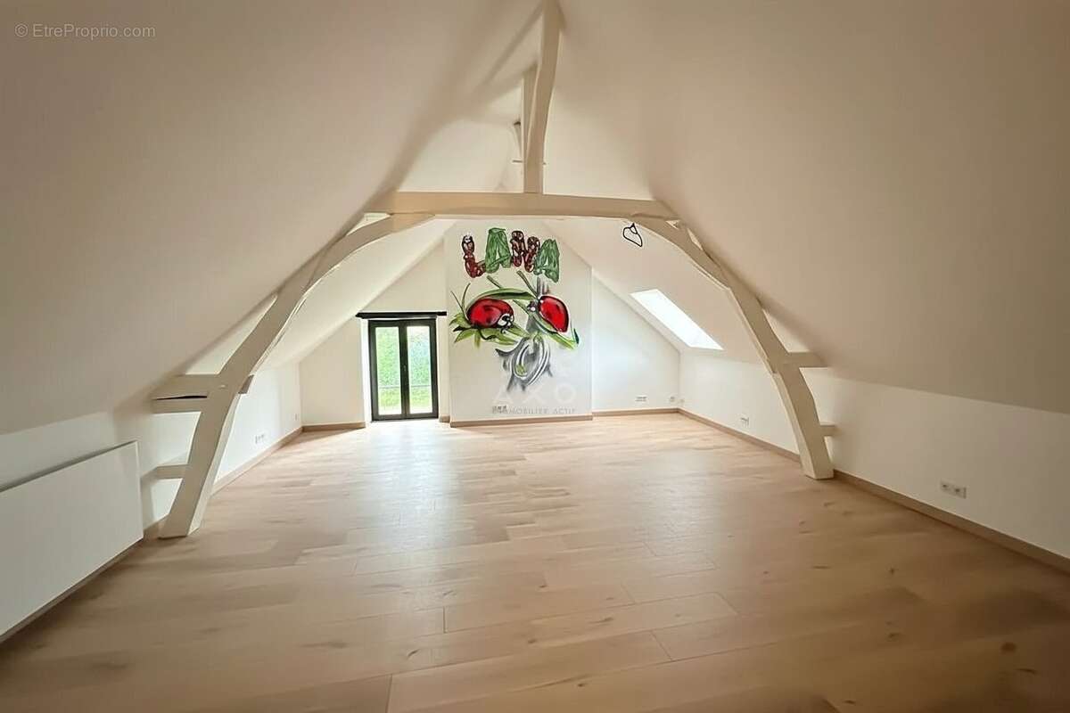Maison à VERRIE