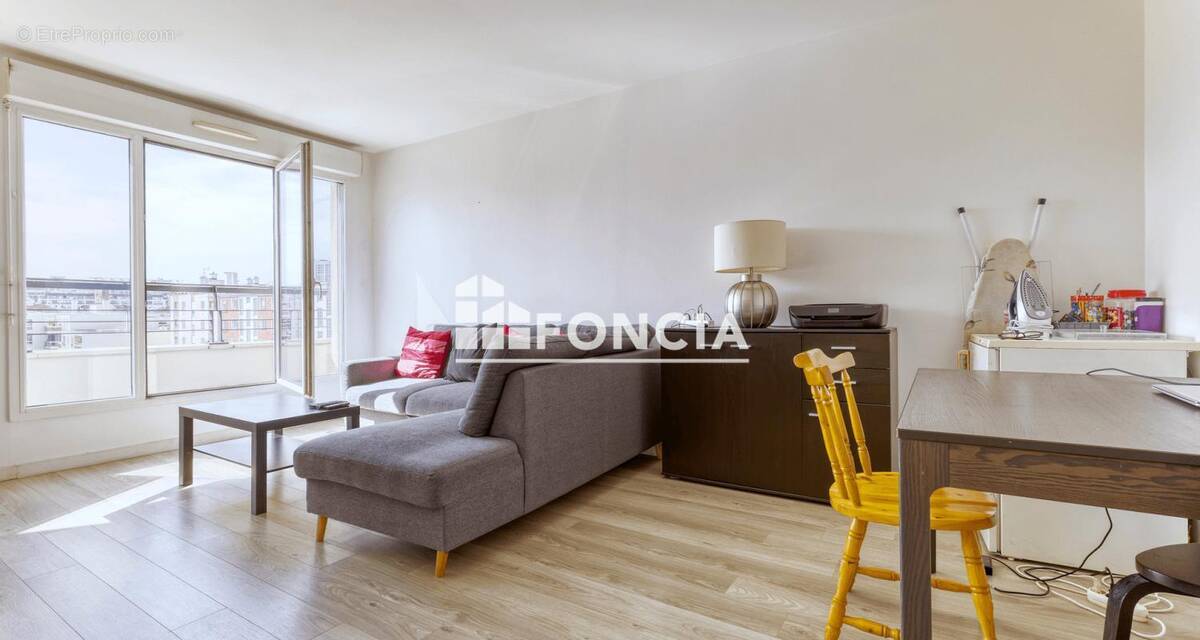 Appartement à ISSY-LES-MOULINEAUX