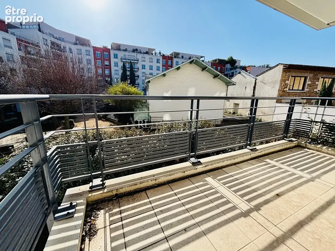 Appartement à LYON-9E