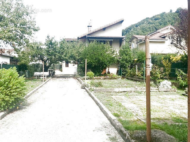 Maison à VILLARD-BONNOT