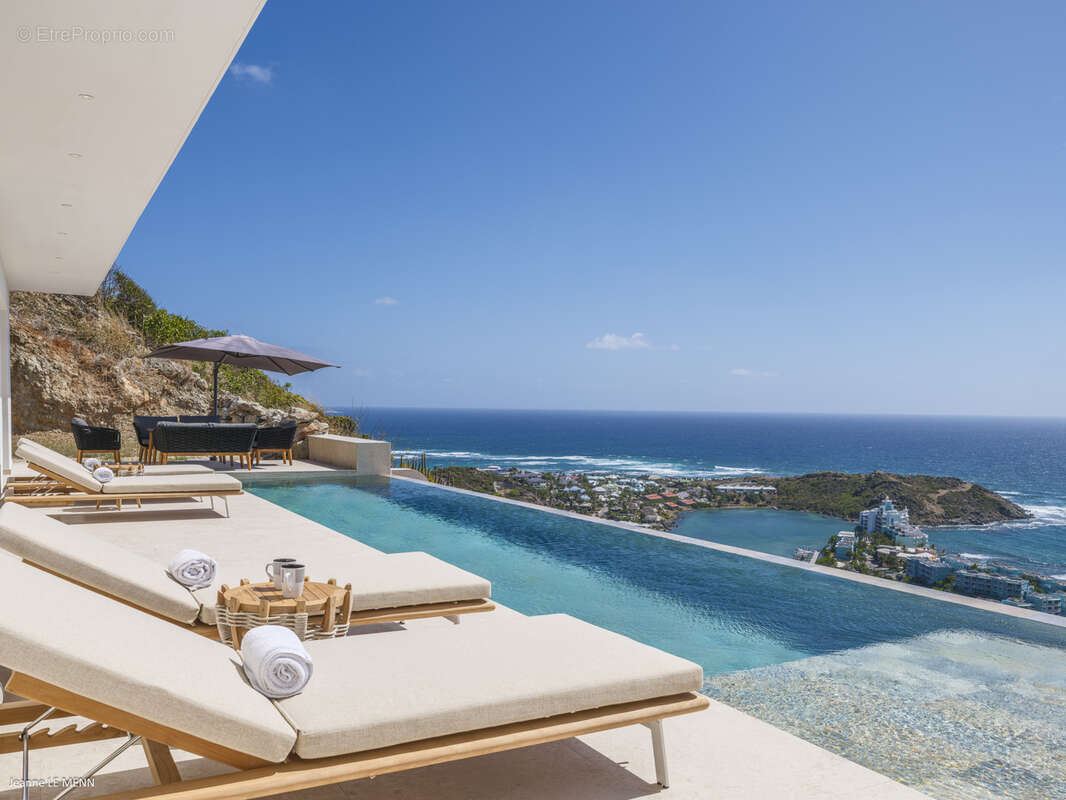 villa 3 chambres Oysrer pound superbe vue mer et St Barth - photo 17