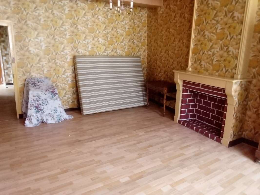 Maison à CHATEAU-CHINON(VILLE)