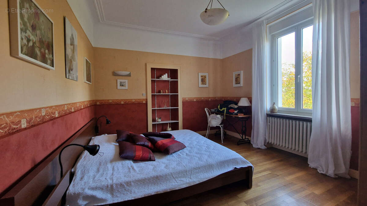 Maison à COURCELLES-CHAUSSY