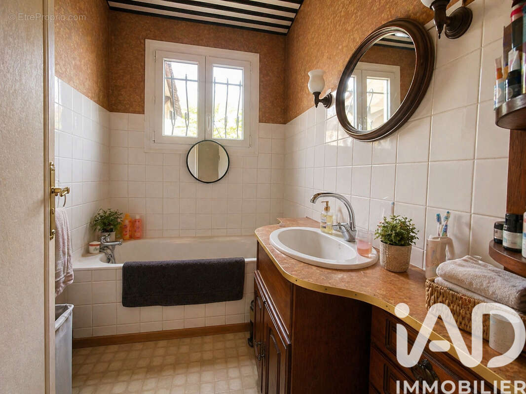 Photo 8 - Maison à LIBOURNE