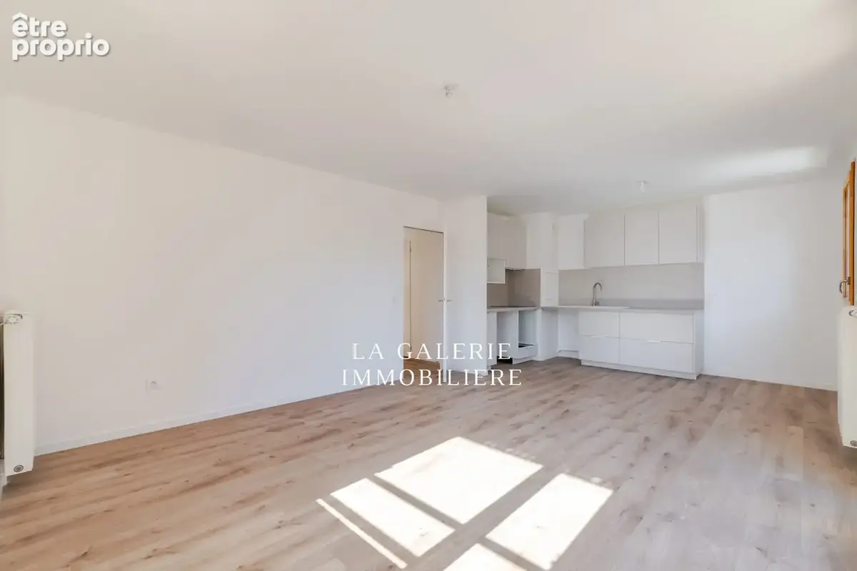 Appartement 3 pièces 67 m² à vendre à La Garenne-Colombes (92250) - photo 3
