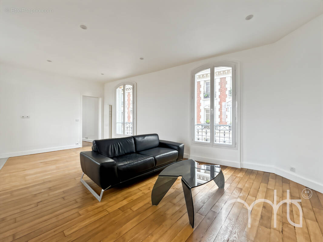 Appartement à BOIS-COLOMBES