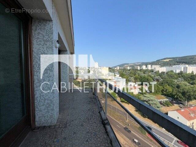 Appartement à SAINT-ETIENNE