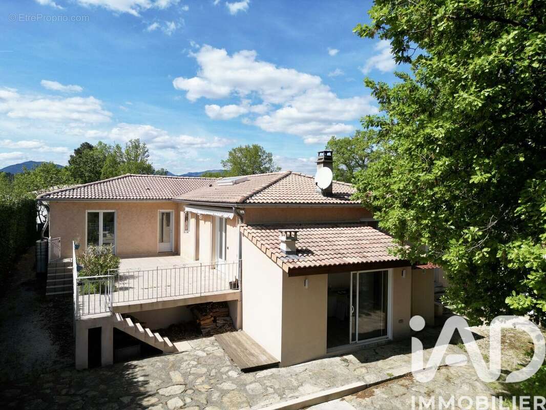 Maison 127 m² à Saint-Julien-Du-Serre  - photo 4