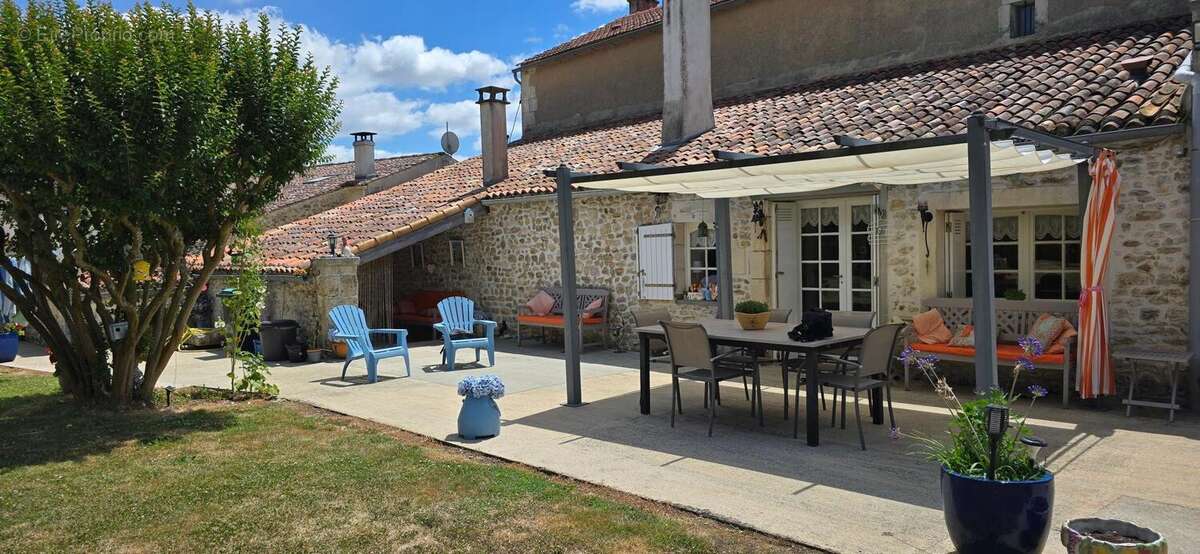 Photo 2 - Maison à MONTPELLIER-DE-MEDILLAN