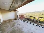 Appartement à FAYENCE