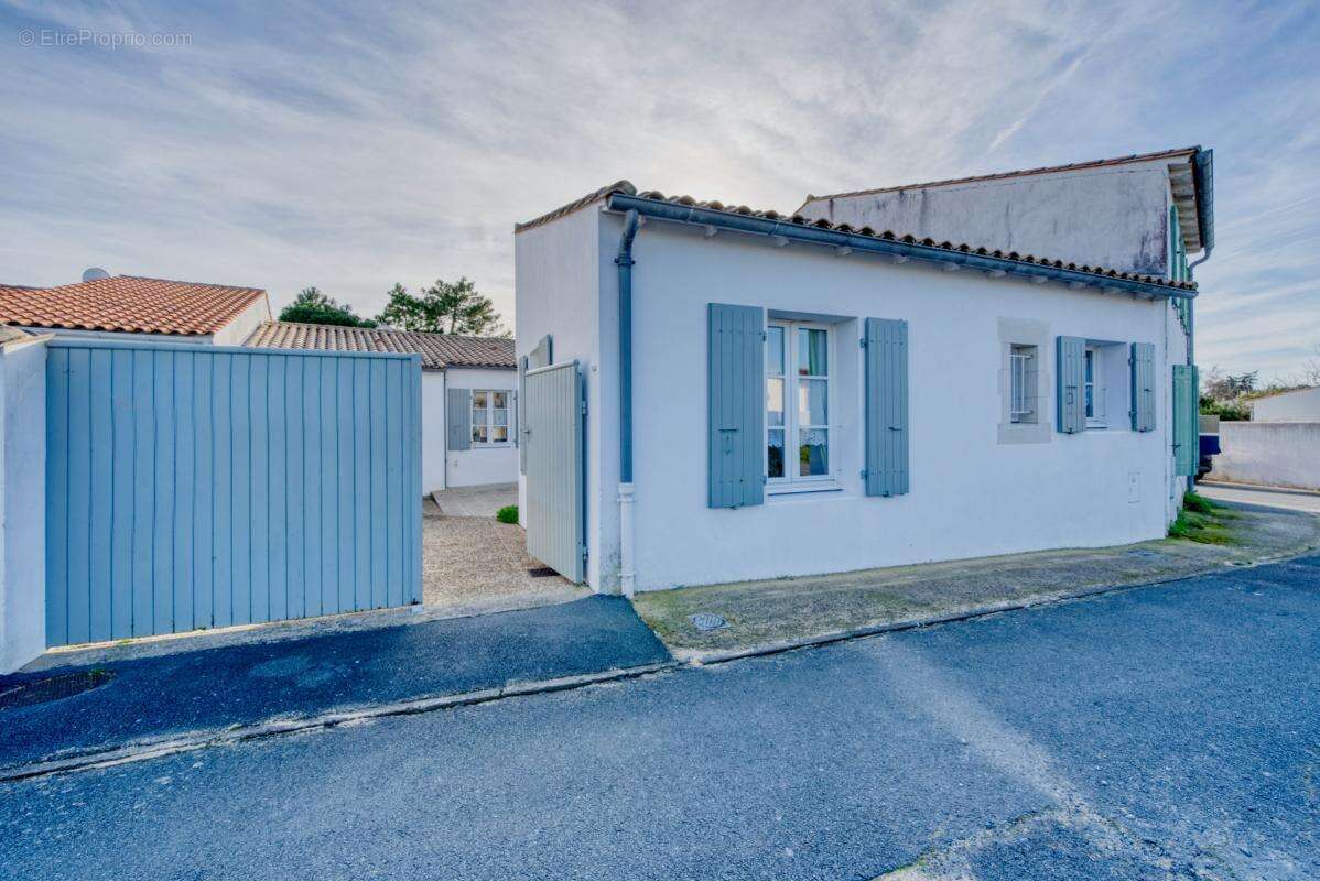 Maison à LA FLOTTE