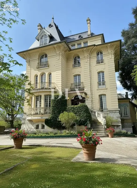 Appartement à FONTAINEBLEAU