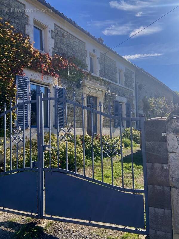 Maison à LORIGNE