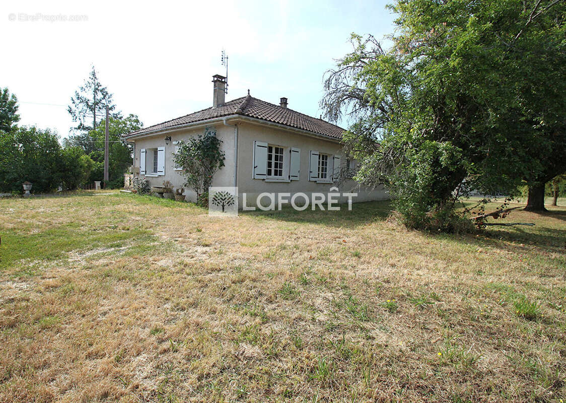 Agréable plain-pied de 124 m² situé sur la commune de Mareuil en Périgord - photo 15