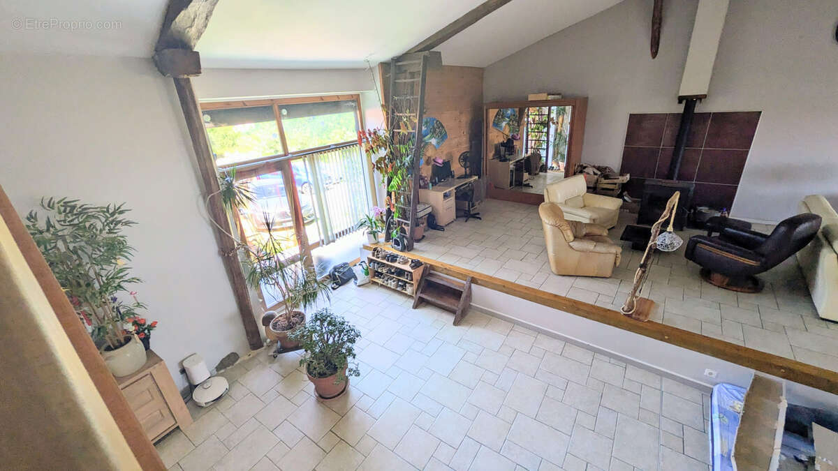 Maison en pierre de 196m2 - photo 6