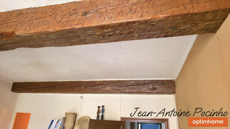 Maison à SAINTE-FOY-DE-PEYROLIERES