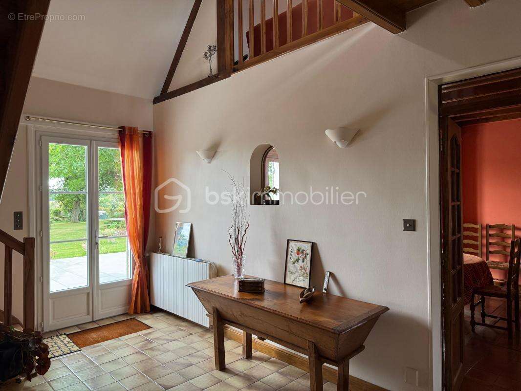 Maison à SAINT-VINCENT-JALMOUTIERS