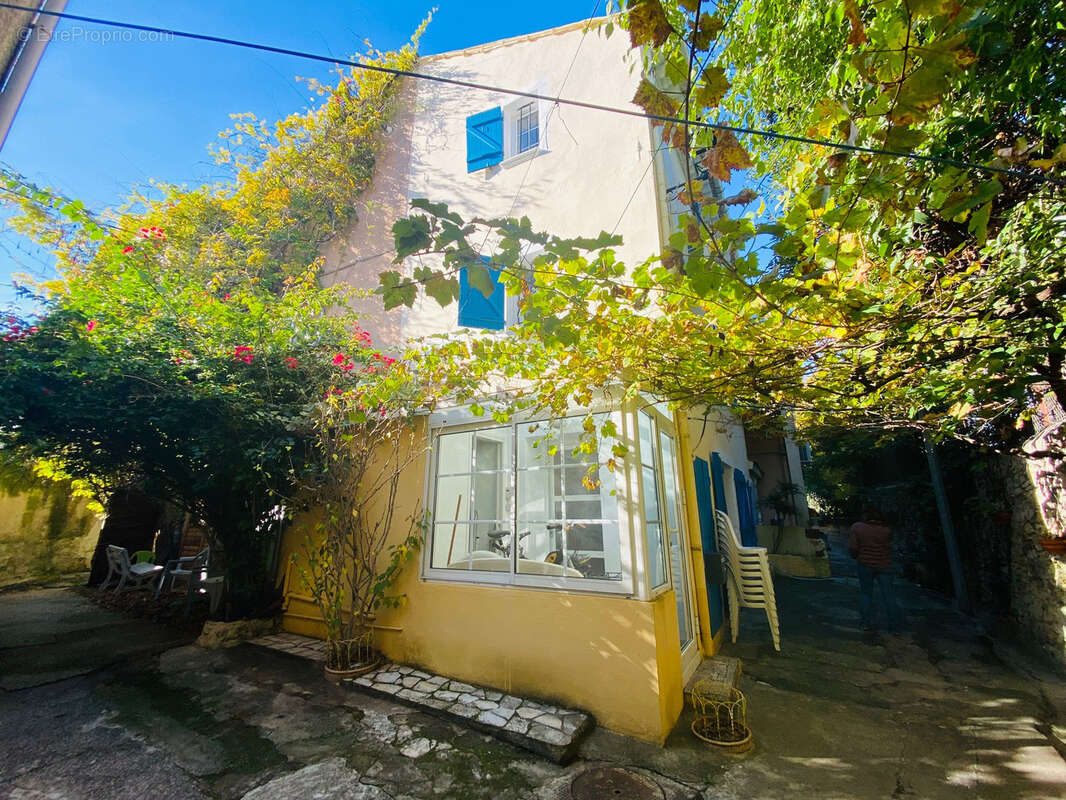 Maison à LA SEYNE-SUR-MER