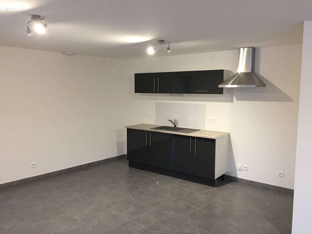 Appartement à VERCEL-VILLEDIEU-LE-CAMP