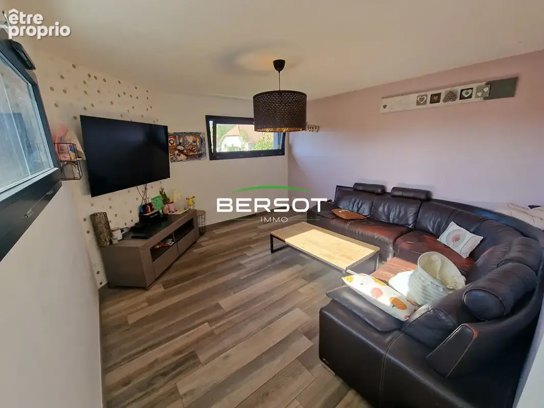 Maison Baume Les Dames 134 m² - 6 pièces , 4 chambres - photo 4