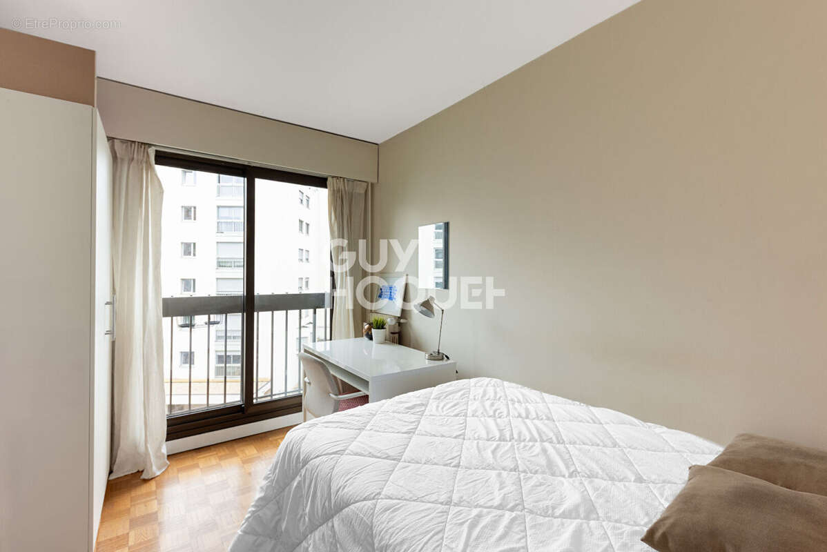 Appartement à PARIS-12E