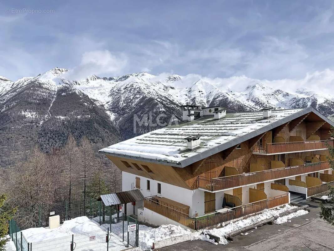 Appartement à SAINT-ETIENNE-DE-TINEE