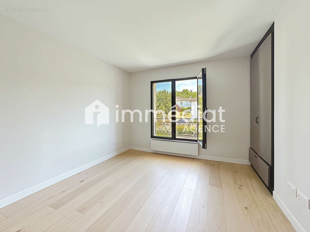 Limitrophe Centre-Villle  Quartier des Coteaux - RUEIL-MALMAISON - photo 9
