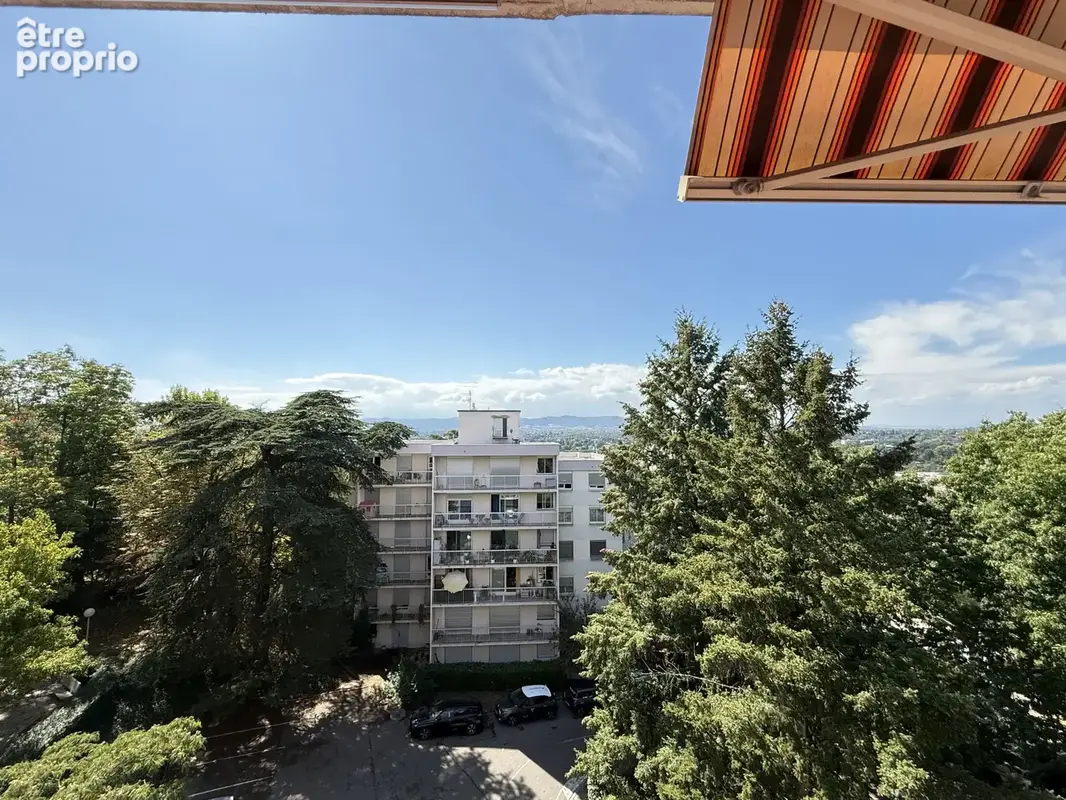 Appartement à TASSIN-LA-DEMI-LUNE