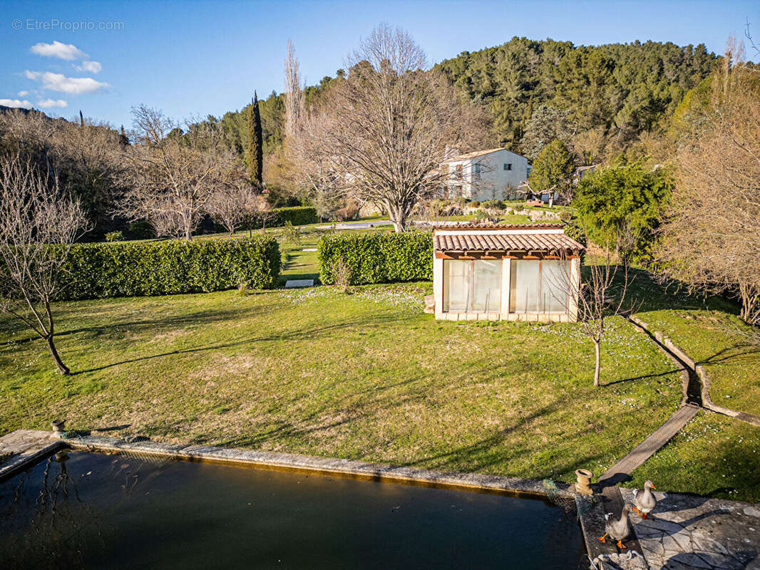 Maison à MEOUNES-LES-MONTRIEUX