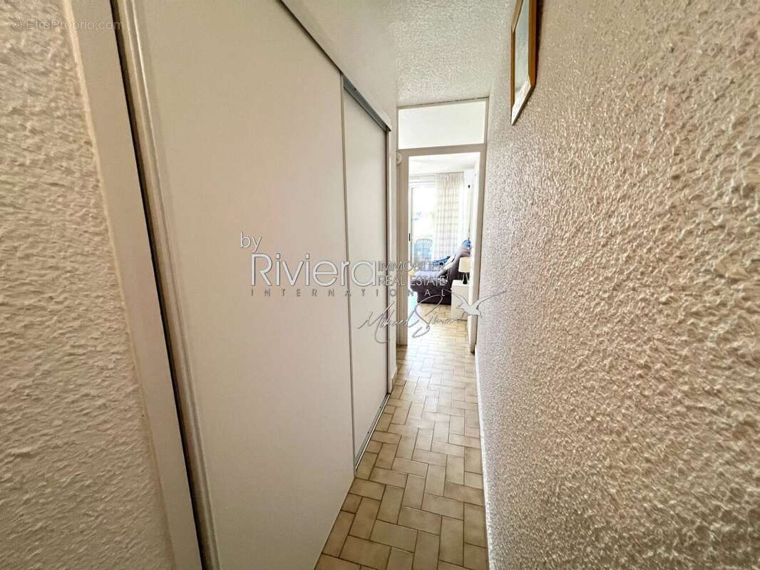 Studio cabine avec terrasse proche centre ! - photo 12