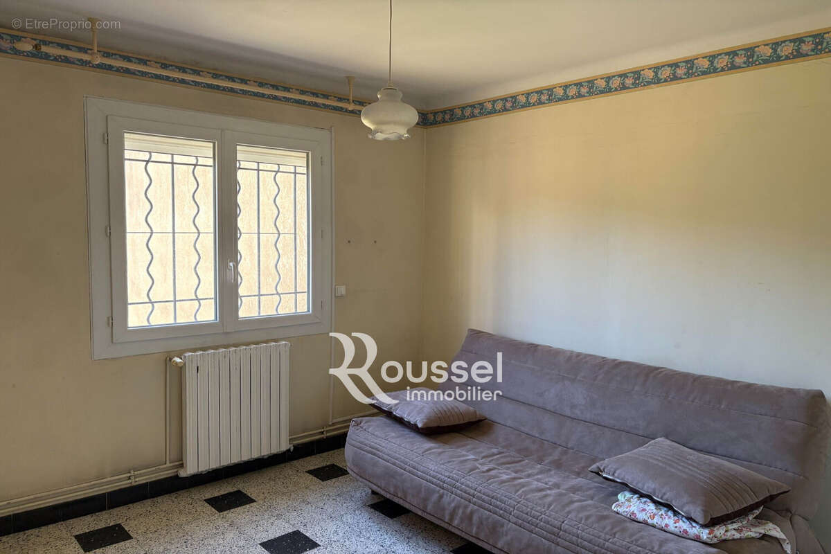 Maison à POUSSAN