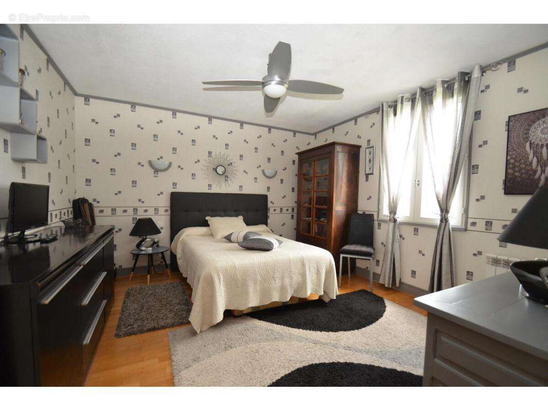 Maison à MONTPON-MENESTEROL