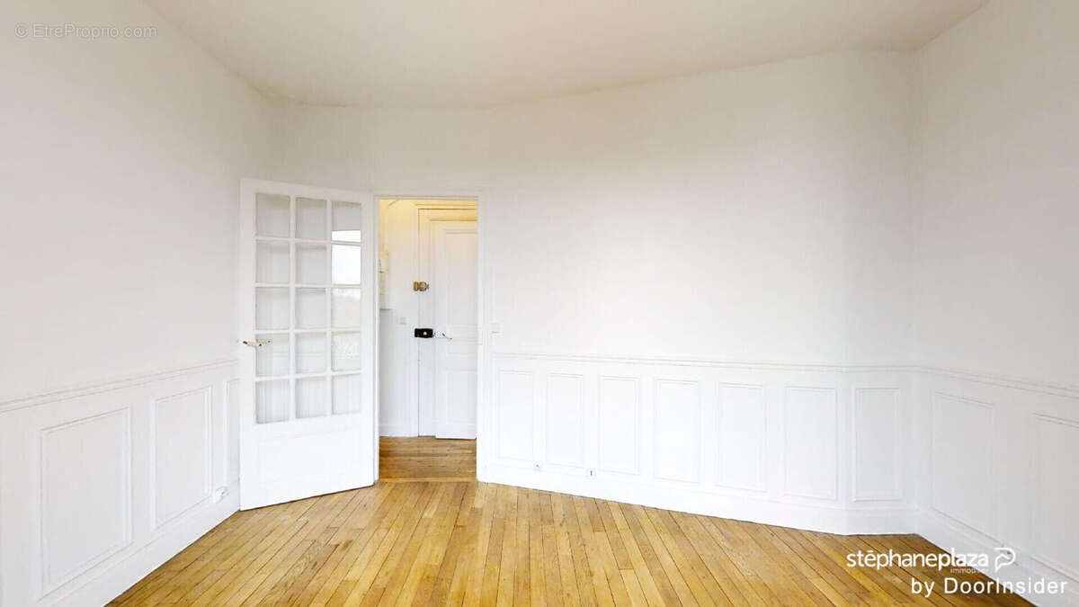 Appartement à LA GARENNE-COLOMBES