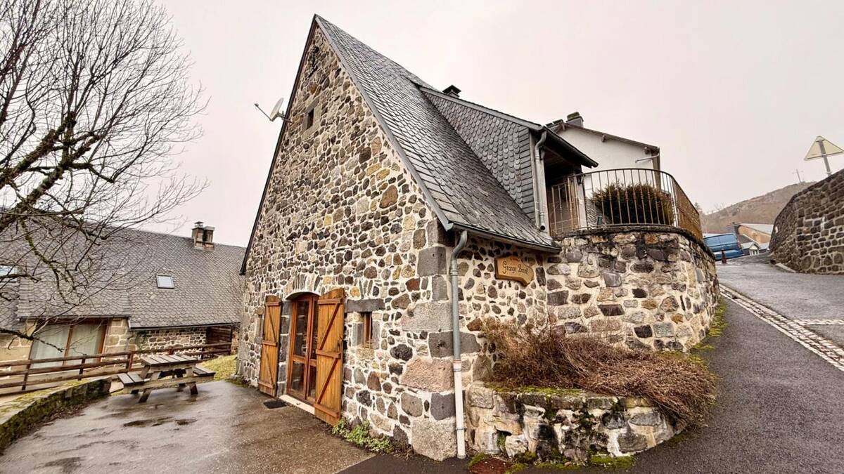 Maison à MURAT-LE-QUAIRE