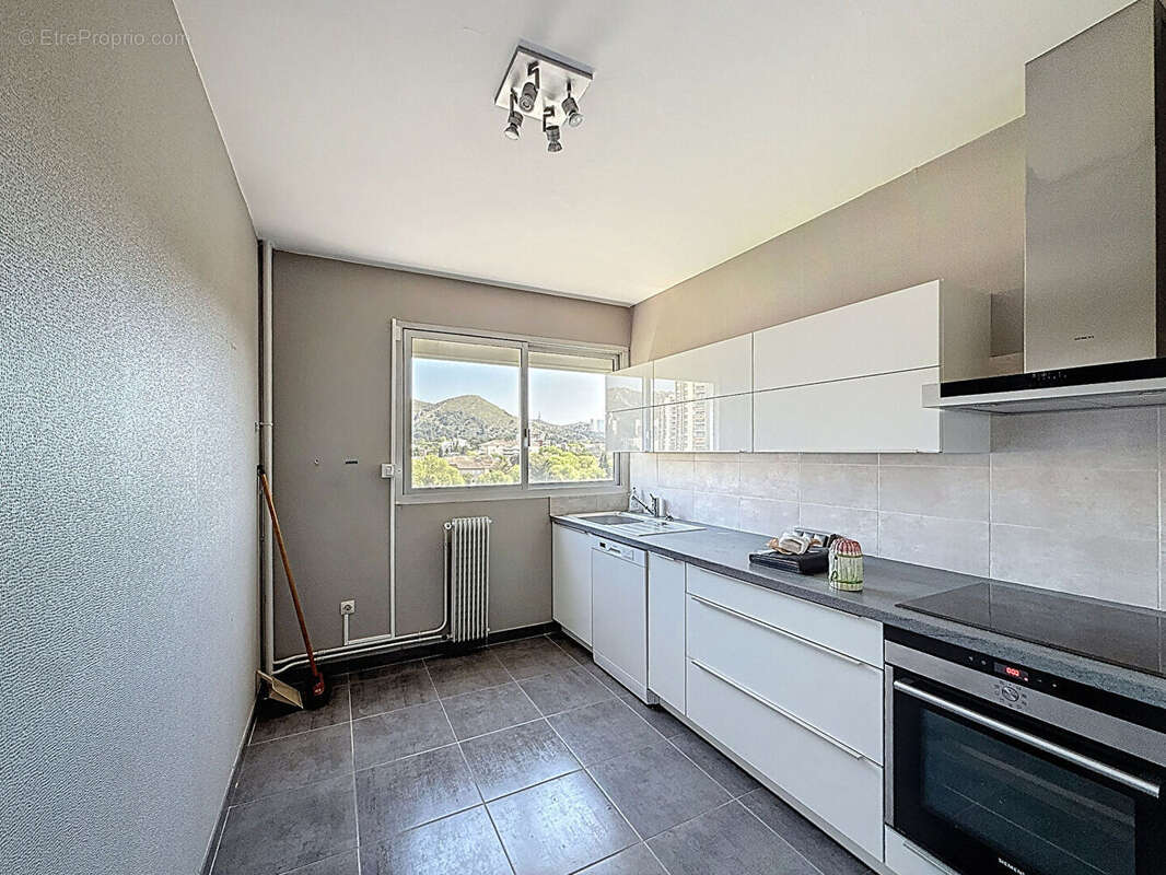 Appartement à MARSEILLE-10E