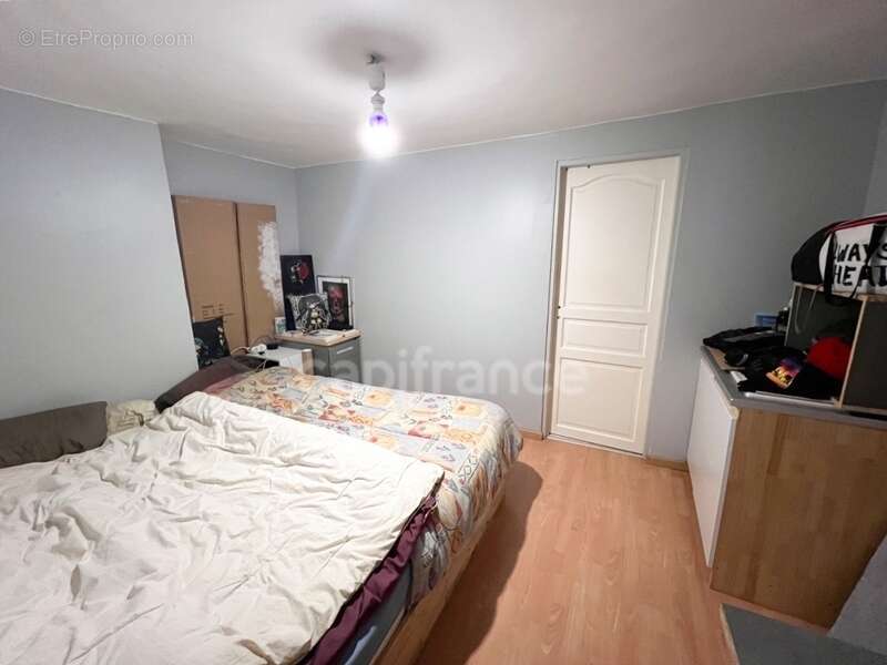 Maison à FORCALQUIER