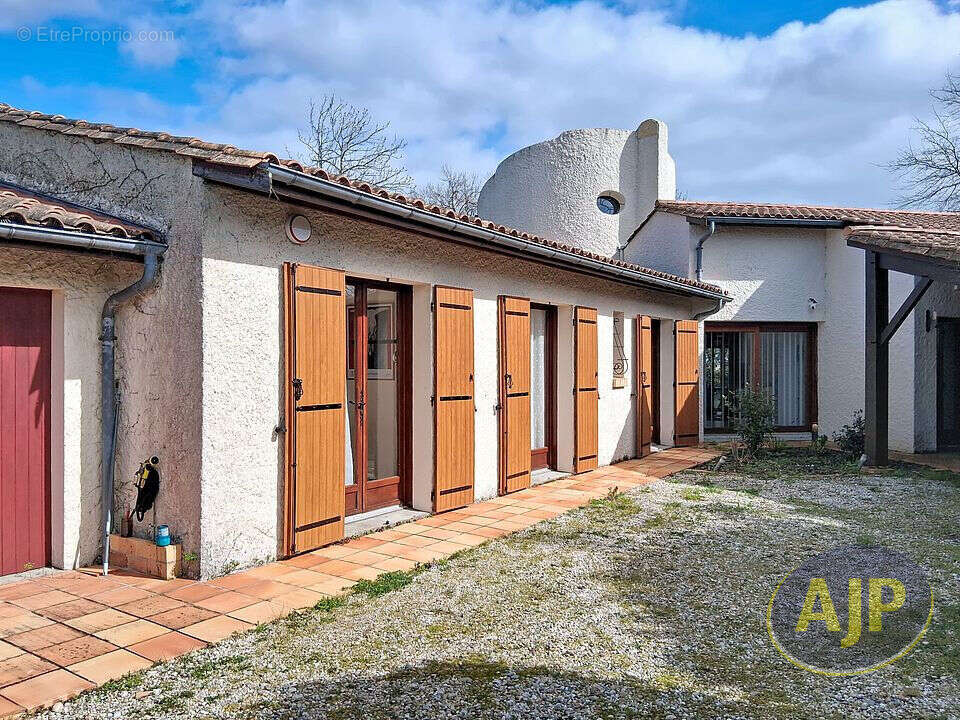 Havre de paix et de fraicheur offrant un panorama exceptionel sur l'estuaire - photo 12
