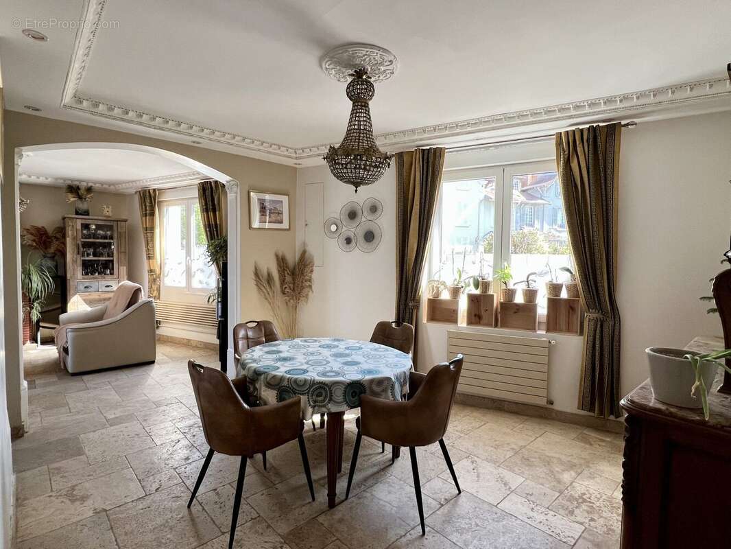 Maison à LUC-SUR-MER