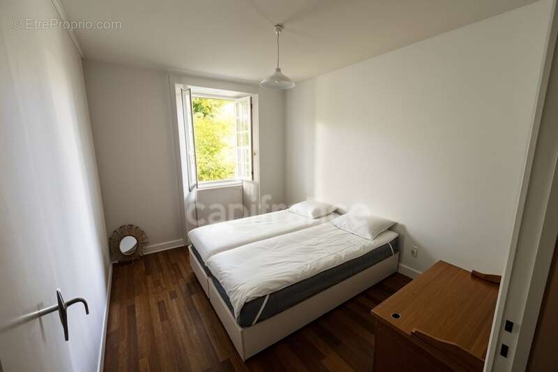 Maison à SAINT-MARTIN-CANTALES