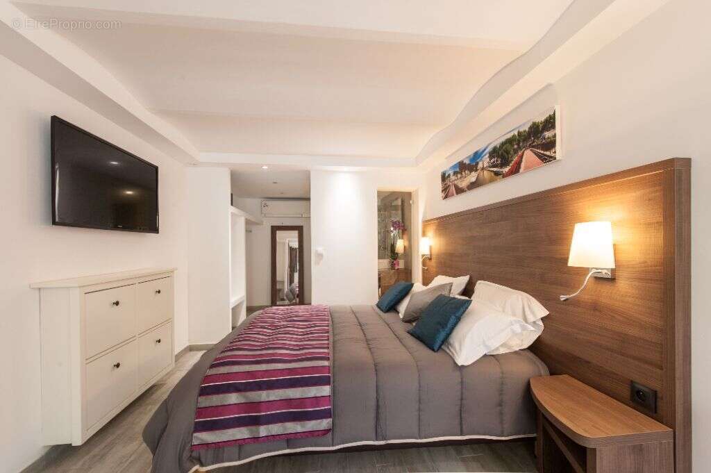 Appartement à SAINT-CYR-SUR-MER