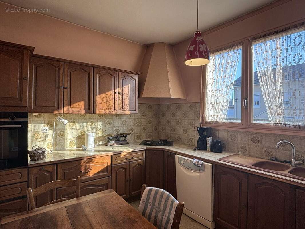 Maison 163 m² à Romans-Sur-Isere  - photo 8