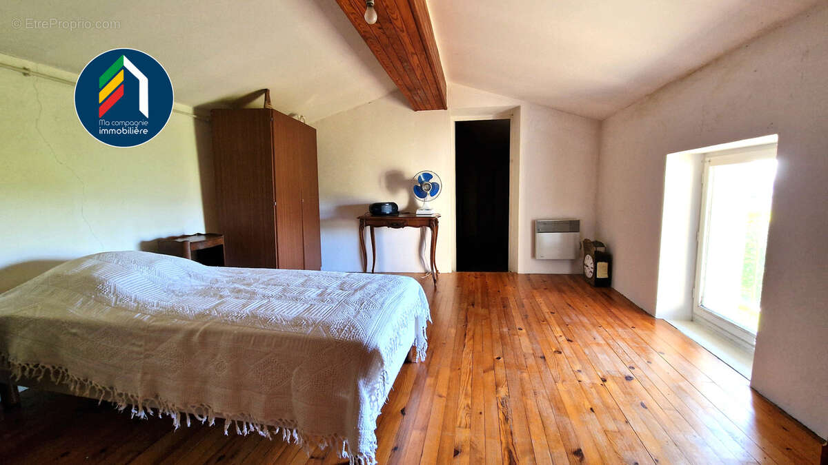 Maison à PUY-SAINT-MARTIN