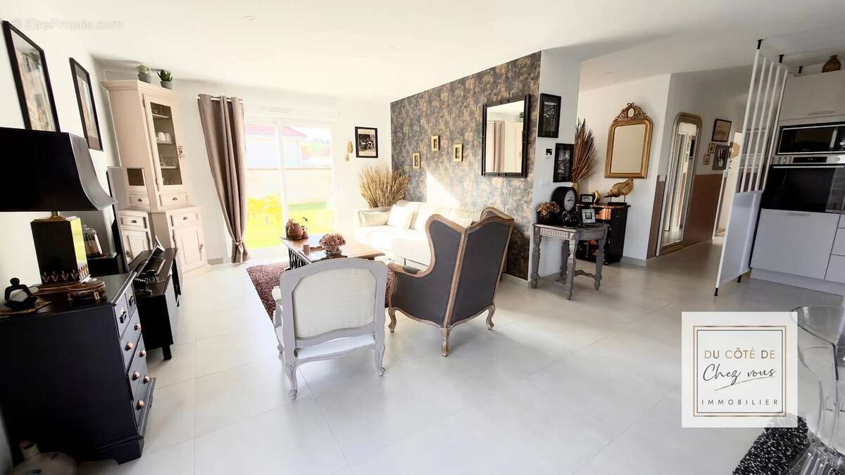 Maison à LAINES-AUX-BOIS