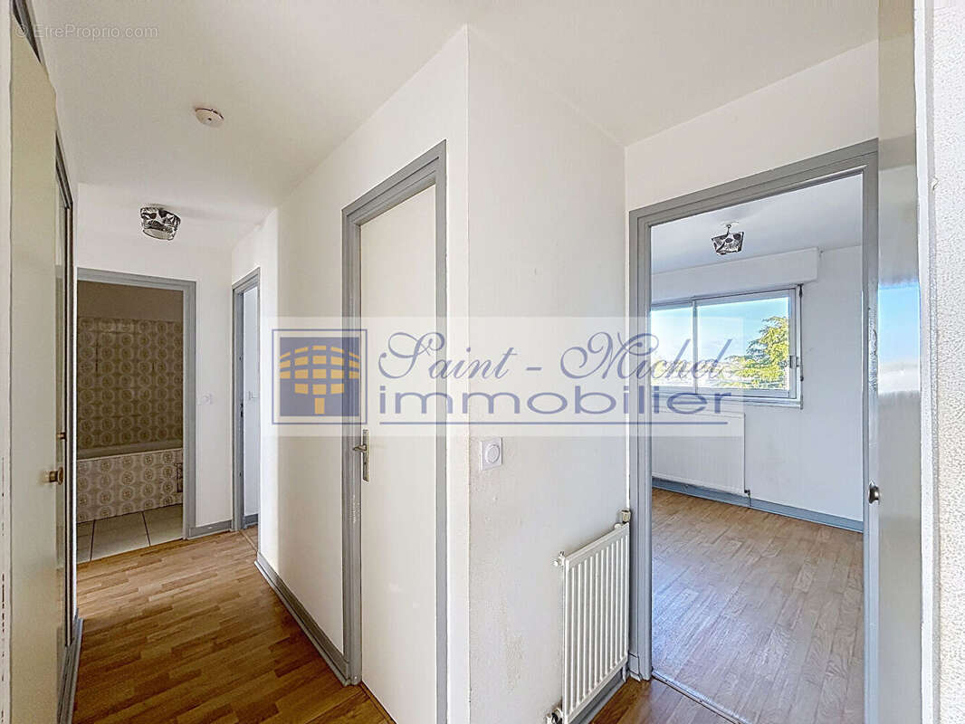 Appartement à QUIMPERLE