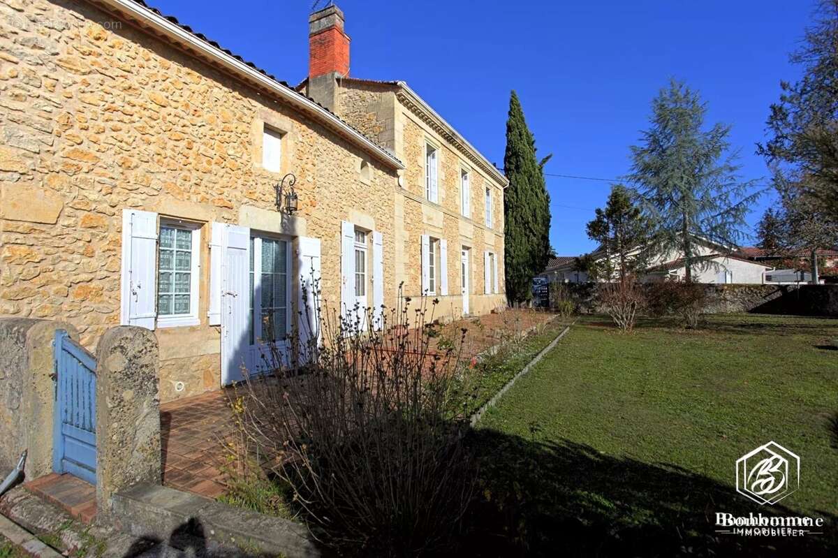 Maison à LANDIRAS