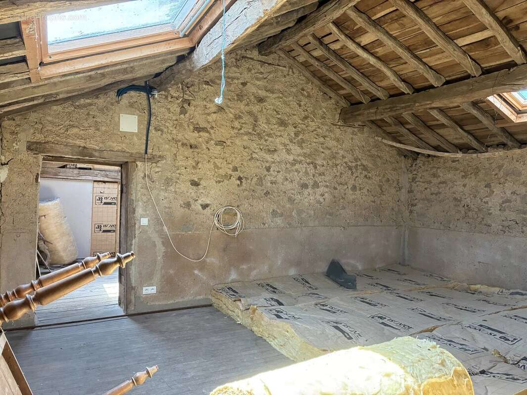 Maison à LATHUS-SAINT-REMY