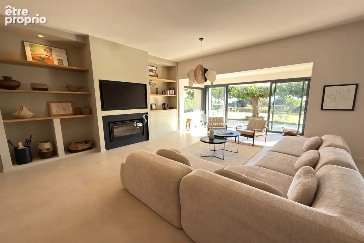 Maison 8 pièces 250 m² à vendre à La Croix-Valmer (83420) - photo 8